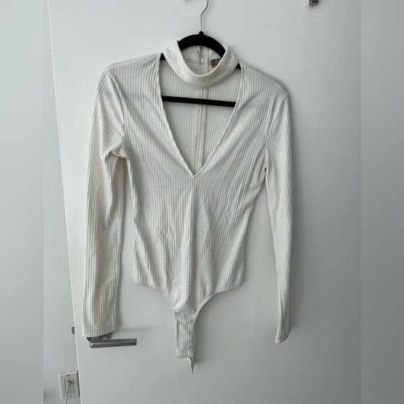 Ivory Choker V-Neck Leotard - Picture 1 of 6